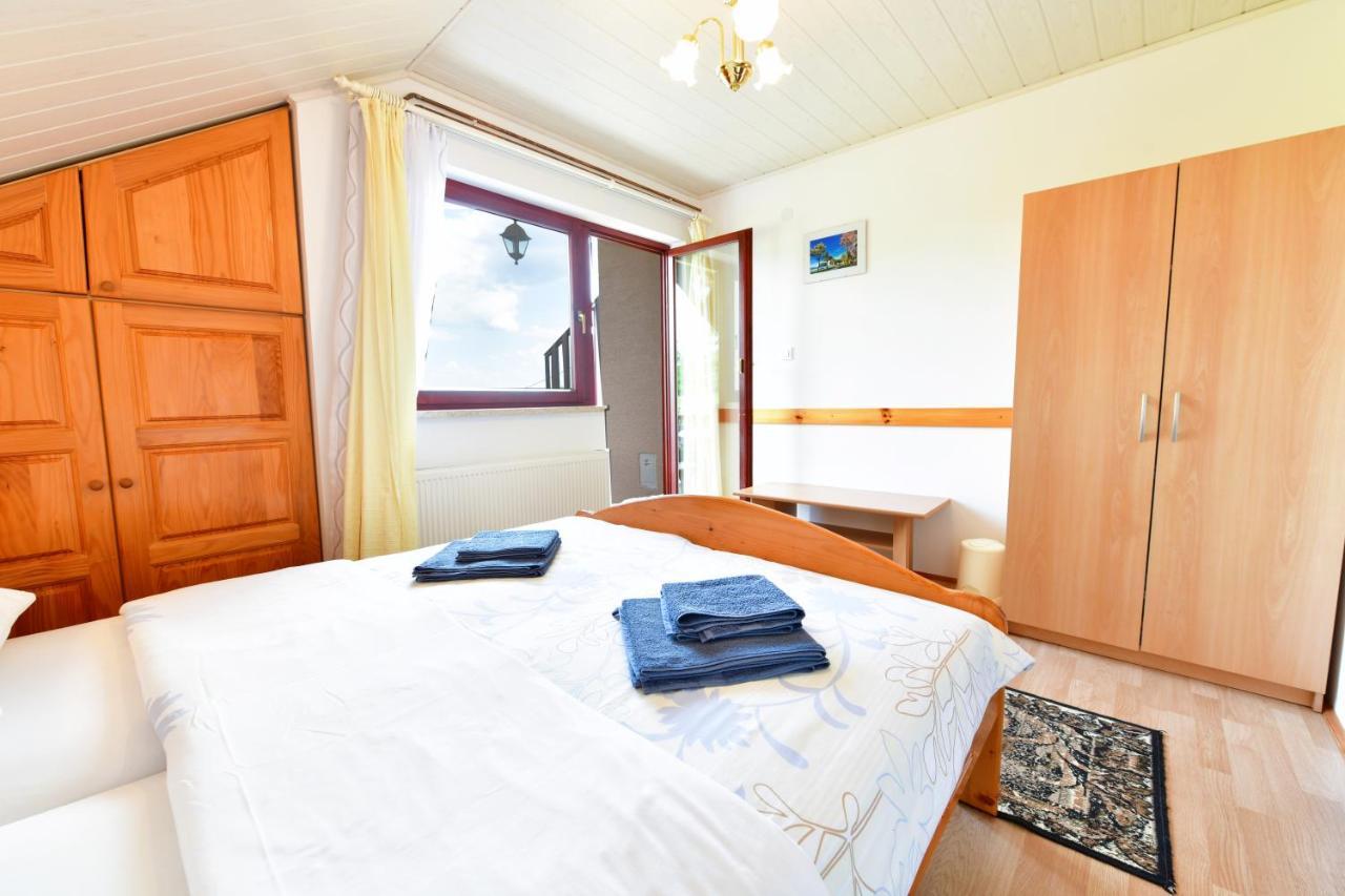 Guesthouse Ante Hodak Seliste Dreznicko Dış mekan fotoğraf