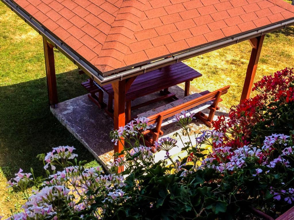 Guesthouse Ante Hodak Seliste Dreznicko Oda fotoğraf