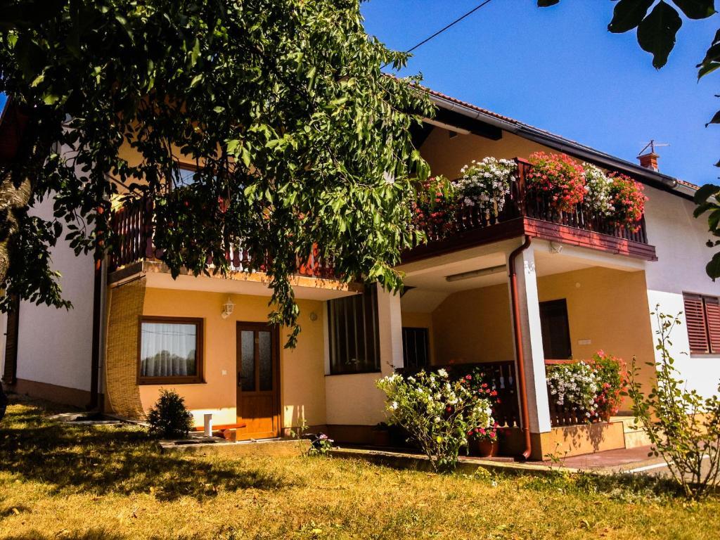 Guesthouse Ante Hodak Seliste Dreznicko Oda fotoğraf